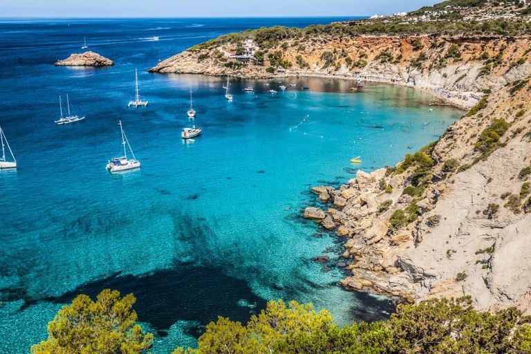 Descubre los mejores rincones de Ibiza